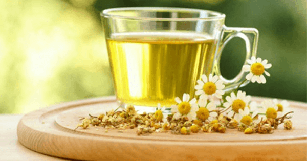 Té de manzanilla para tratar las paperas Té de manzanilla para tratar las paperas