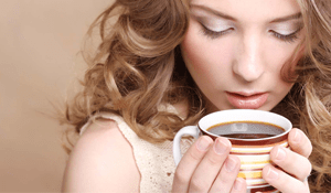 Aliviar el dolor de cabeza con café