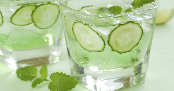Beneficios de consumir agua de pepino Beneficios de consumir agua de pepino
