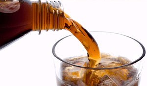 Peligros de tomar Coca Cola para la salud