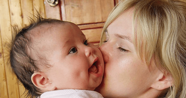 Importancia de los mimos en los bebes